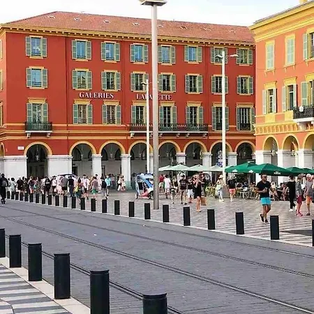 Welcome To Matteo's Bar - Place Massena 5min Apartment *